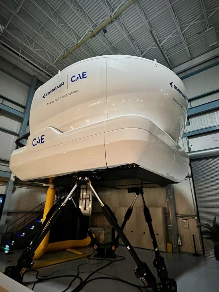 CAE Flight Simulator in Use During Porter Airlines Pilot Training