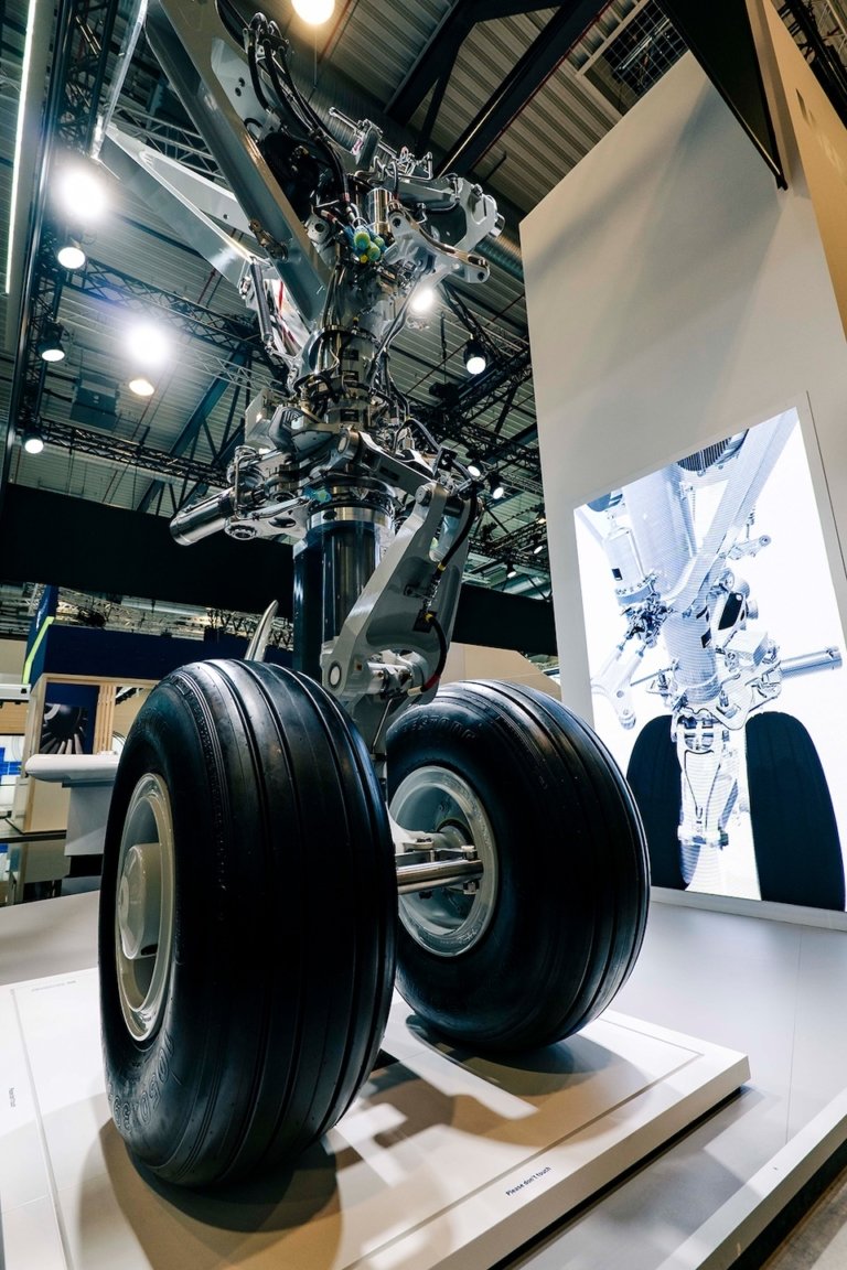 Liebherr begins A350 nose landing gear overhaul