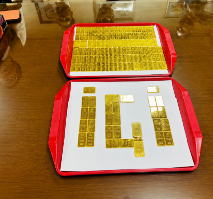 Rs 5.5 Crore Gold Seized from International Passenger