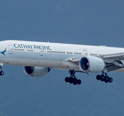 Severe Turbulence Injures 10 Passengers and Crew Mid-Air