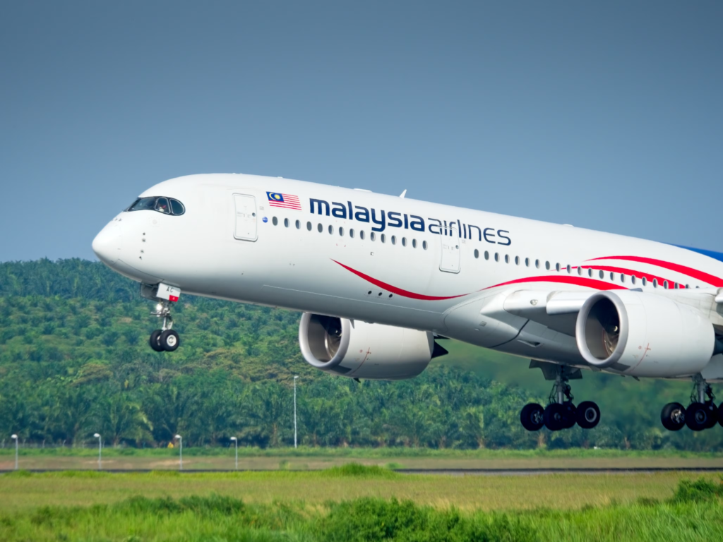Boeing Delivers 200th Aircraft to Malaysia Airlines
