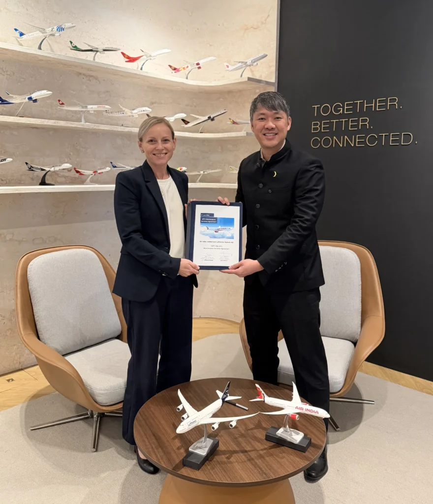 Johanna Koch and Jeremy Yew Jin Kit (right) / Photo: Lufthansa Technik
