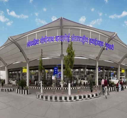 Passenger Reunited with Foreign Currency Worth Over ₹10 Lakh After Swift Recovery