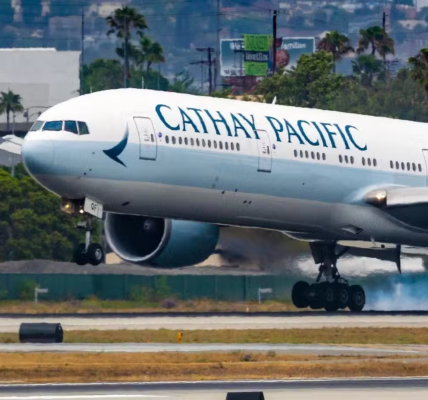 Cathay Pacific to Cut Flight Fuel Surcharges From July 1 as Jet Fuel Prices Fall
