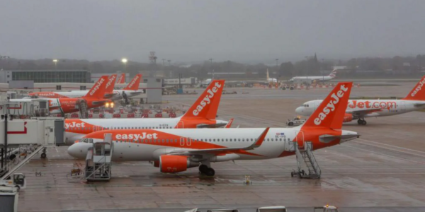 Thunderstorms Trigger Widespread Flight Disruptions at Heathrow and Gatwick Airports