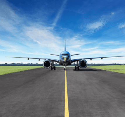 Embraer E2 jets Receive EASA Certification for ROAAS Safety Technology