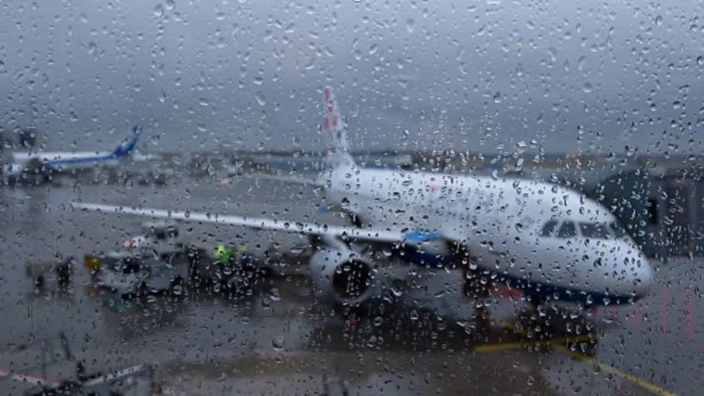 Delhi Airport News: Heavy Rain and Winds Divert 15 Incoming Flights