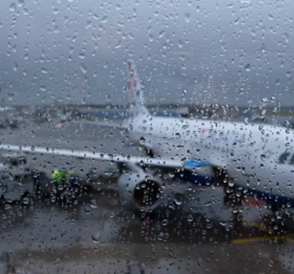 Delhi Airport News: Heavy Rain and Winds Divert 15 Incoming Flights