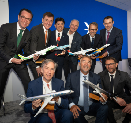 Embraer announces commercial jet sales at the Farnborough International Airshow.