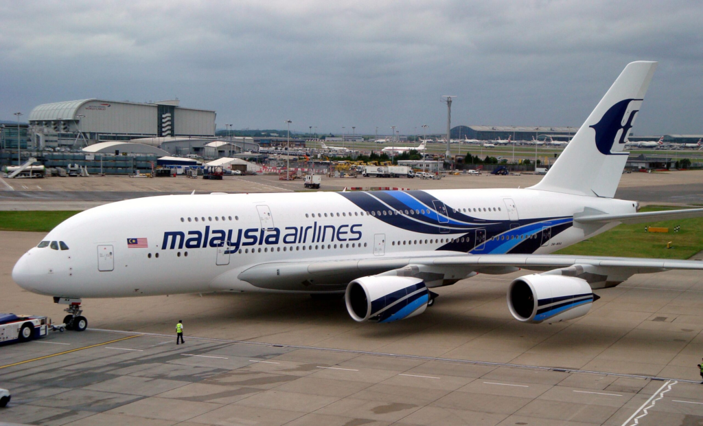 Malaysia Airlines Pilot Distracted by Laser Beam