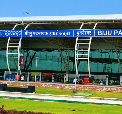 Passenger Climbs Luggage Belt After Flight Cancellation at Bhubaneswar Airport