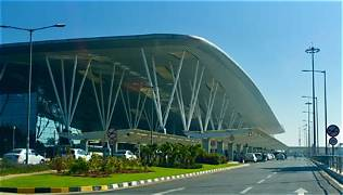 Fee Cut AERA Reduces UDF for Domestic and International Flyers