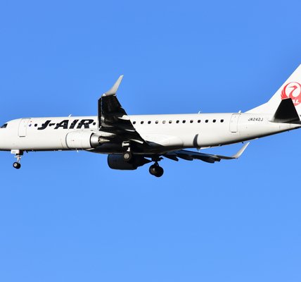 Japan Airlines renews Pool Program Agreement with Embraer to support E-Jet Operations