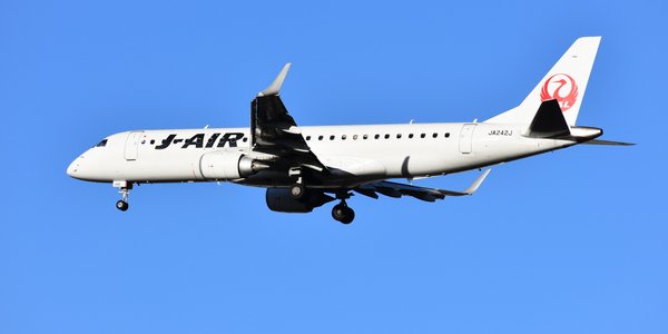 Japan Airlines renews Pool Program Agreement with Embraer to support E-Jet Operations