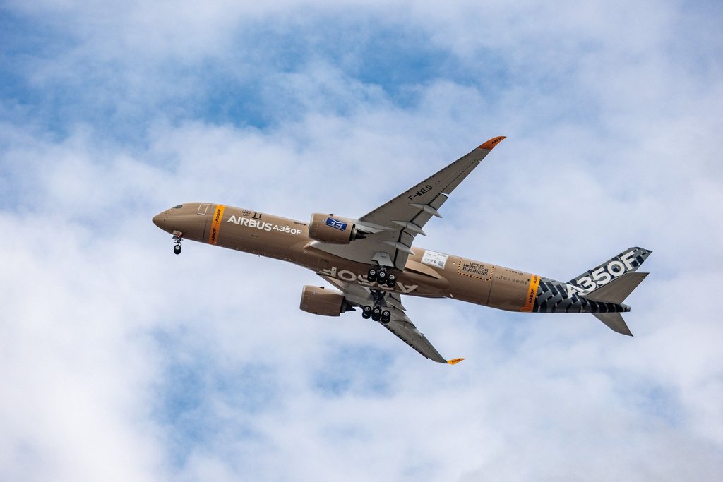 Airbus A350F freighter successfully performs its maiden flight