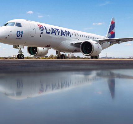 LATAM Airlines Brazil and Embraer celebrate the airline's first-ever E195-E2