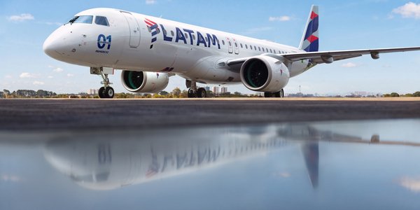 LATAM Airlines Brazil and Embraer celebrate the airline's first-ever E195-E2