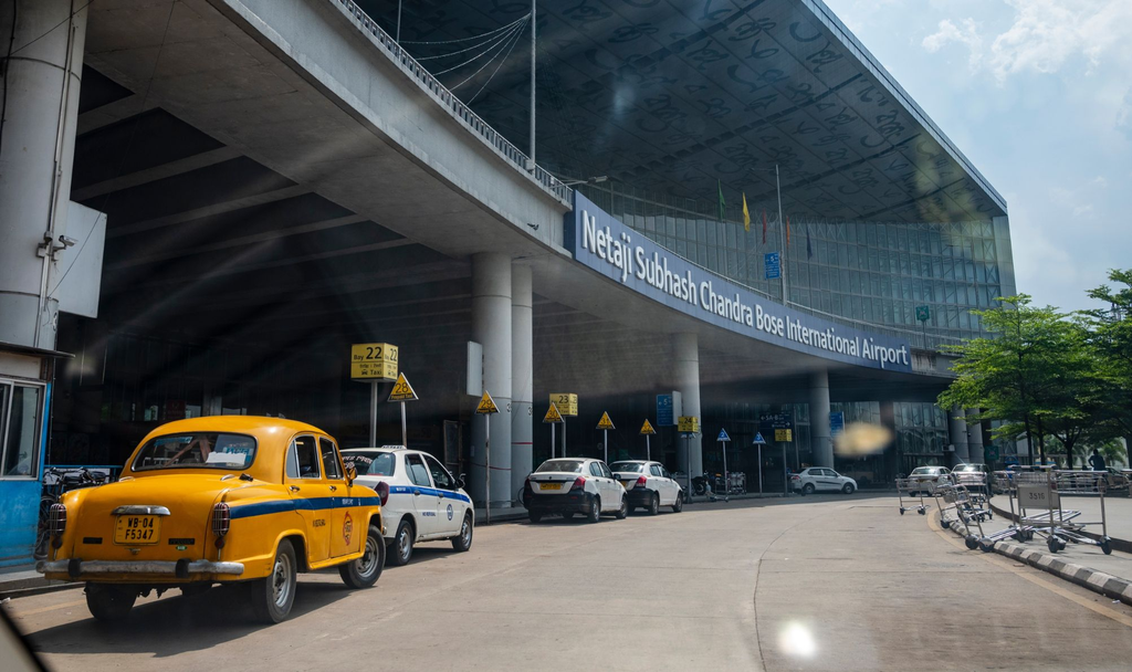 5 IndiGo Flights Cancelled Due to Cyclone Arnab