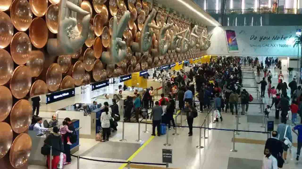 US Traveller Compares Delhi and Bengaluru Airports in Viral Video