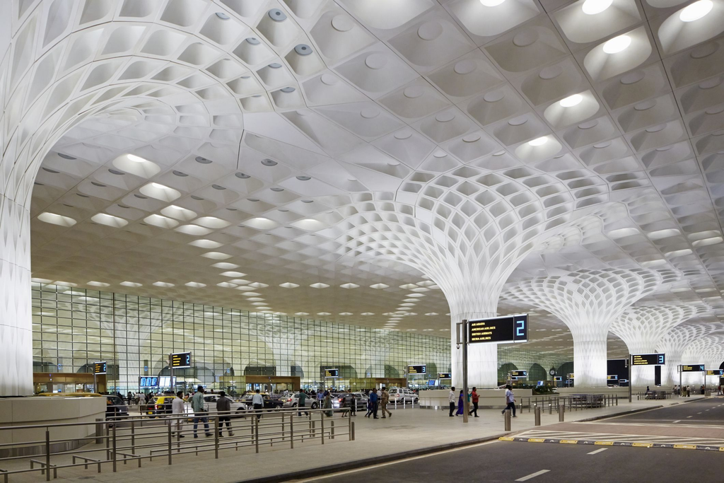Airlines Reject Unilateral Flight Relocation
